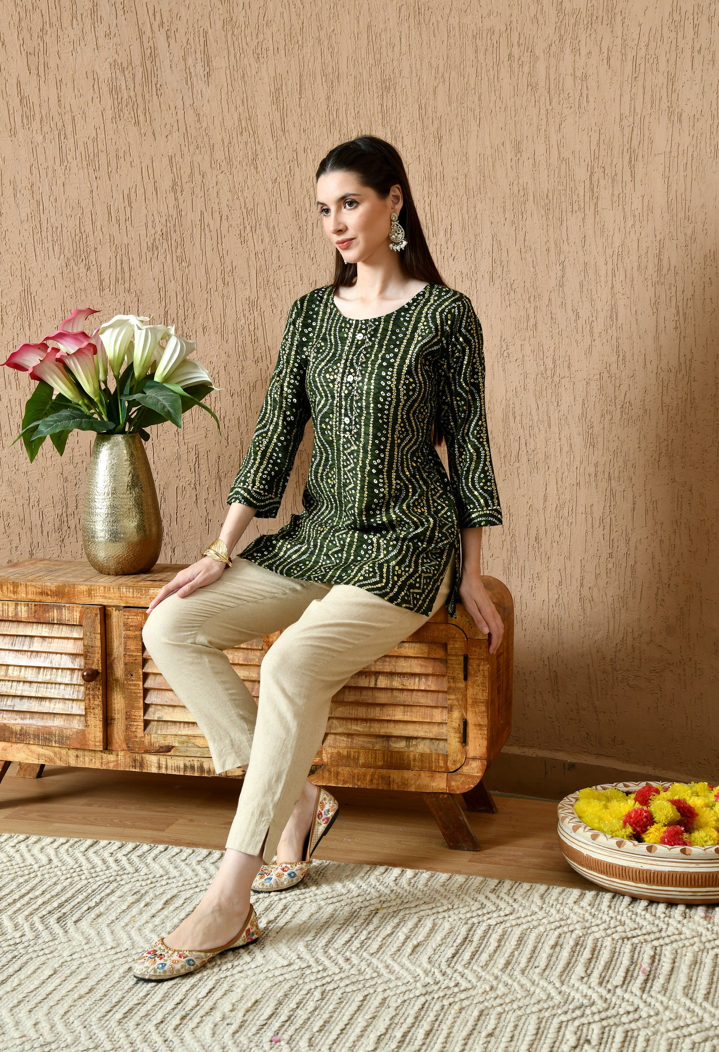 Round Neck Bandhani Printed Straight Kurti