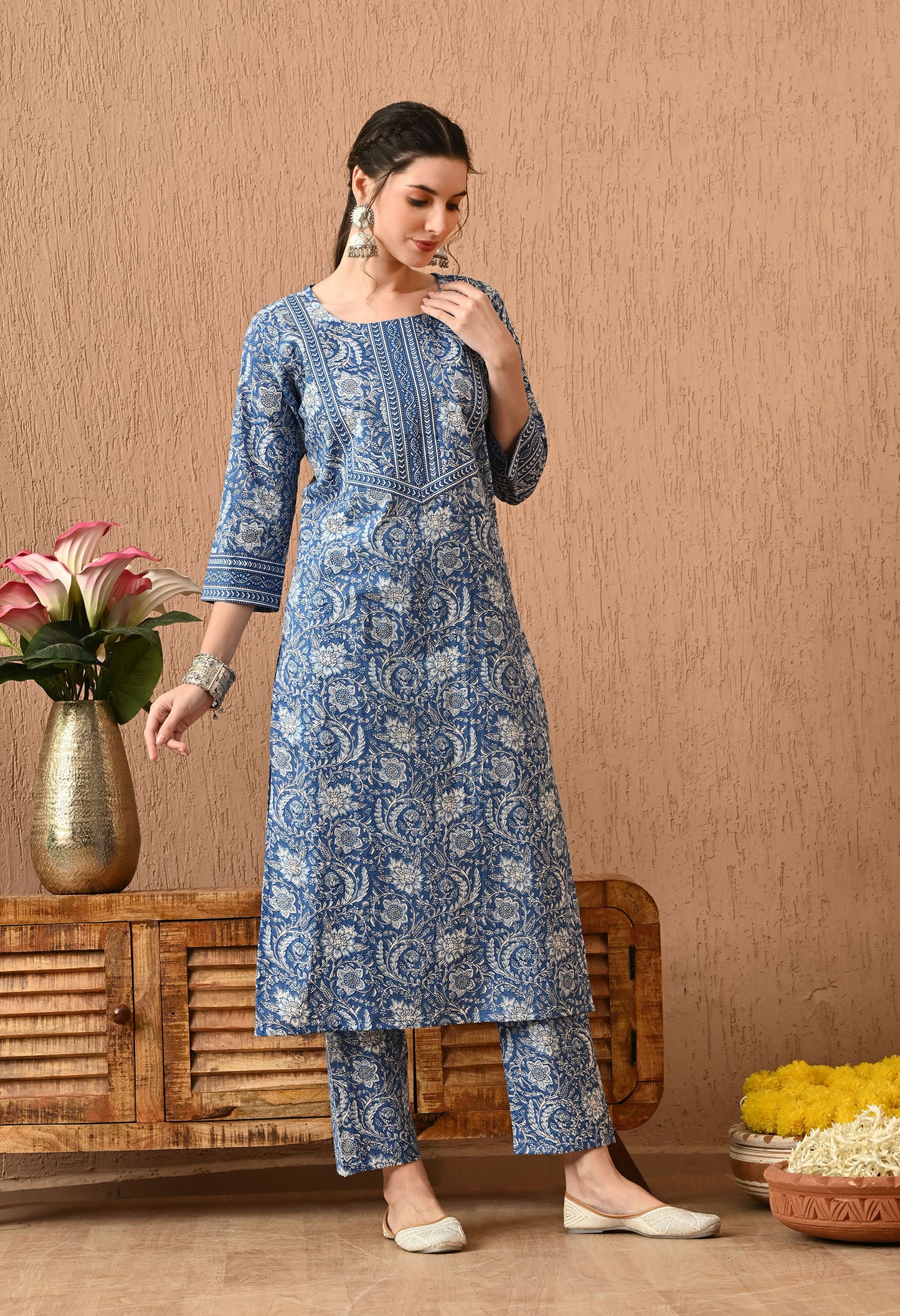 Floral Printed Round Neck Cotton Kurta Set With Dupatta