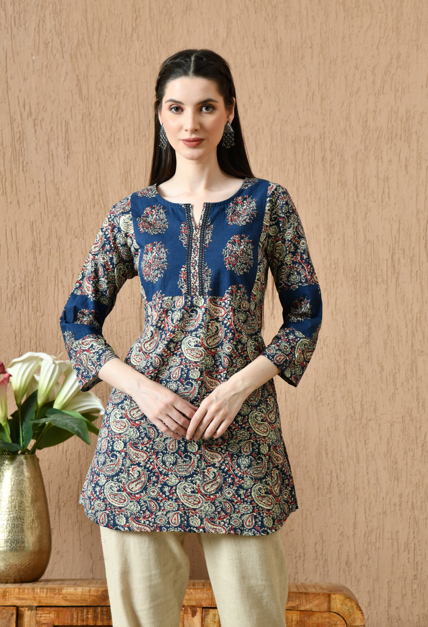 Ethnic Printed V-Neck Pure Cotton Straight Kurti