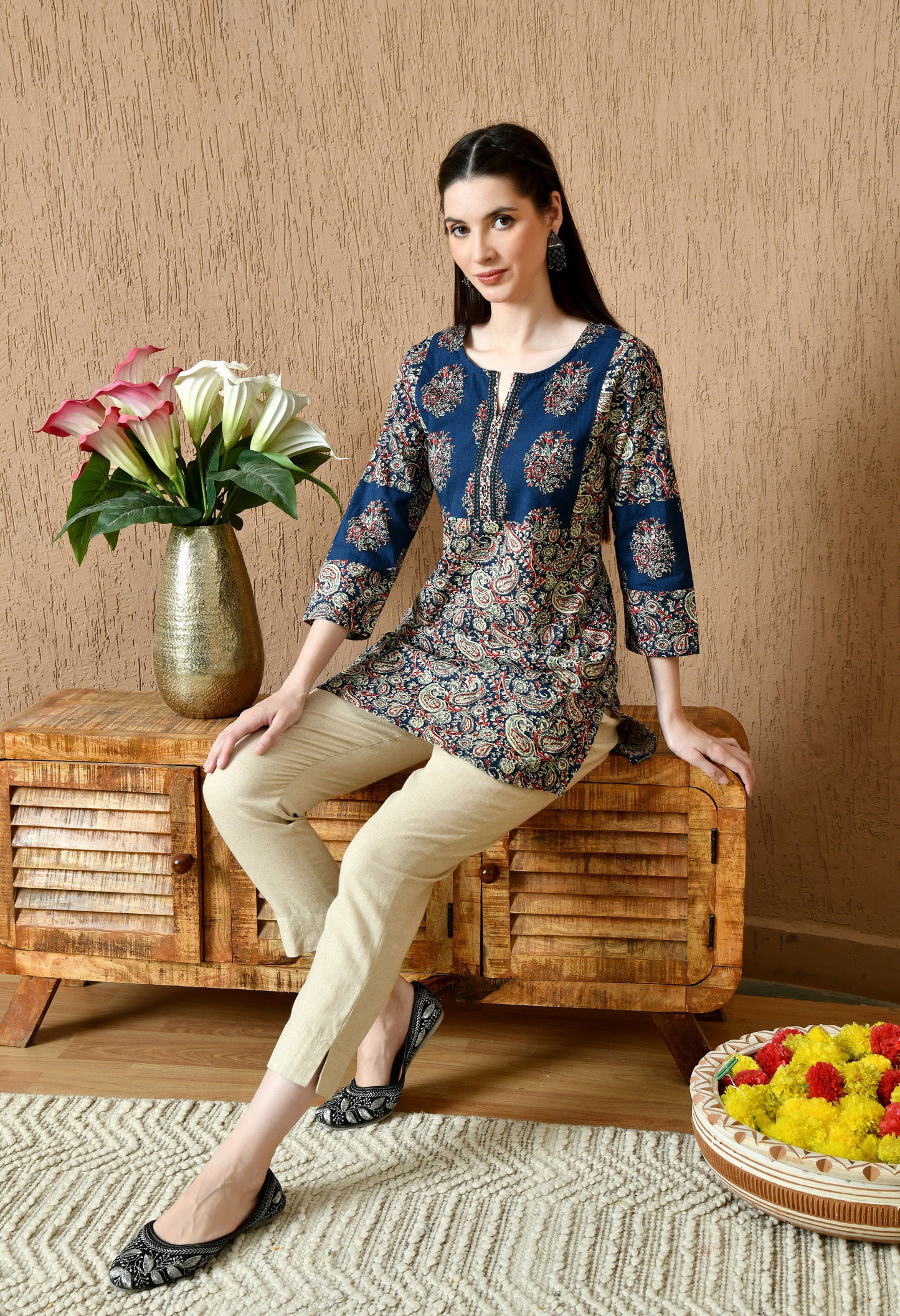 Ethnic Printed V-Neck Pure Cotton Straight Kurti