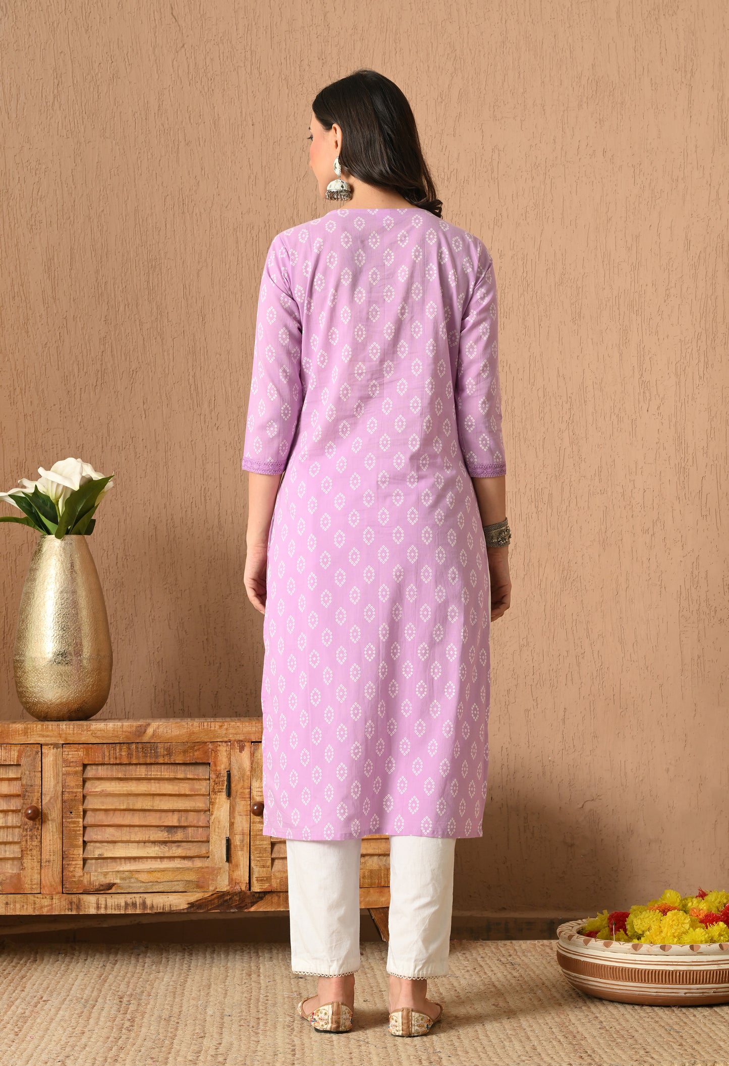Floral Printed V-Neck Straight Kurta