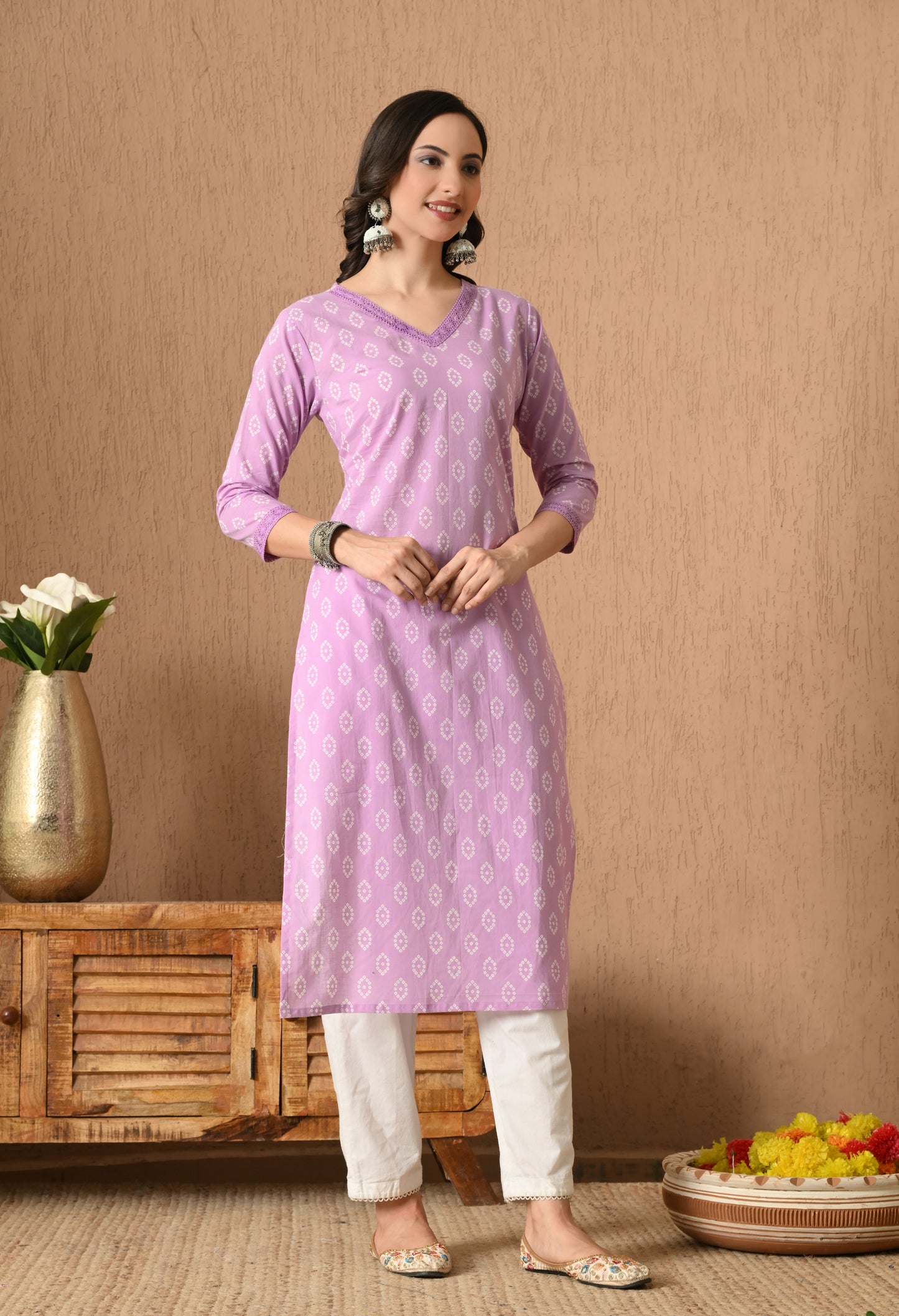 Floral Printed V-Neck Straight Kurta