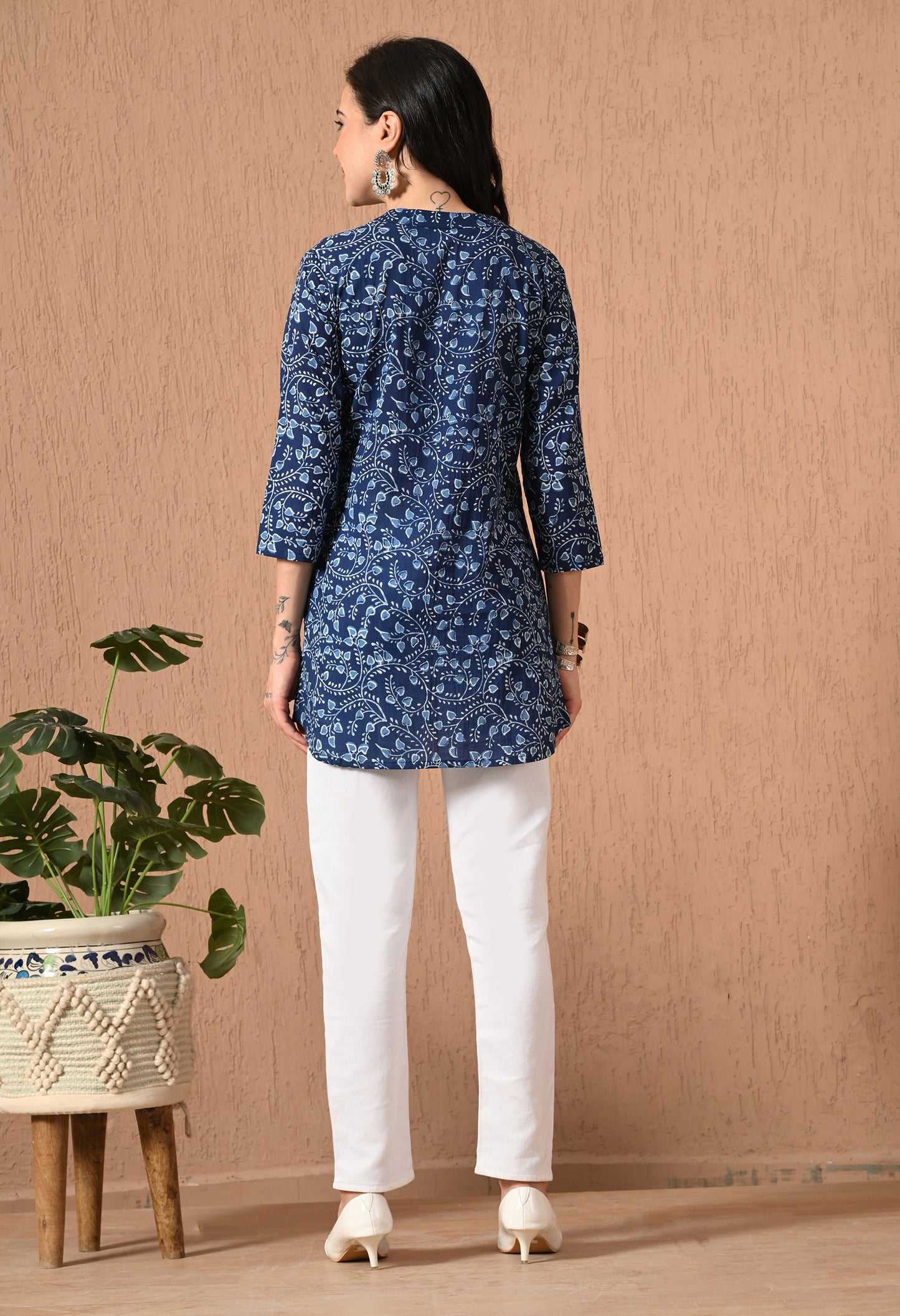 Floral Printed Mandarin Collar Pure Cotton Kurti