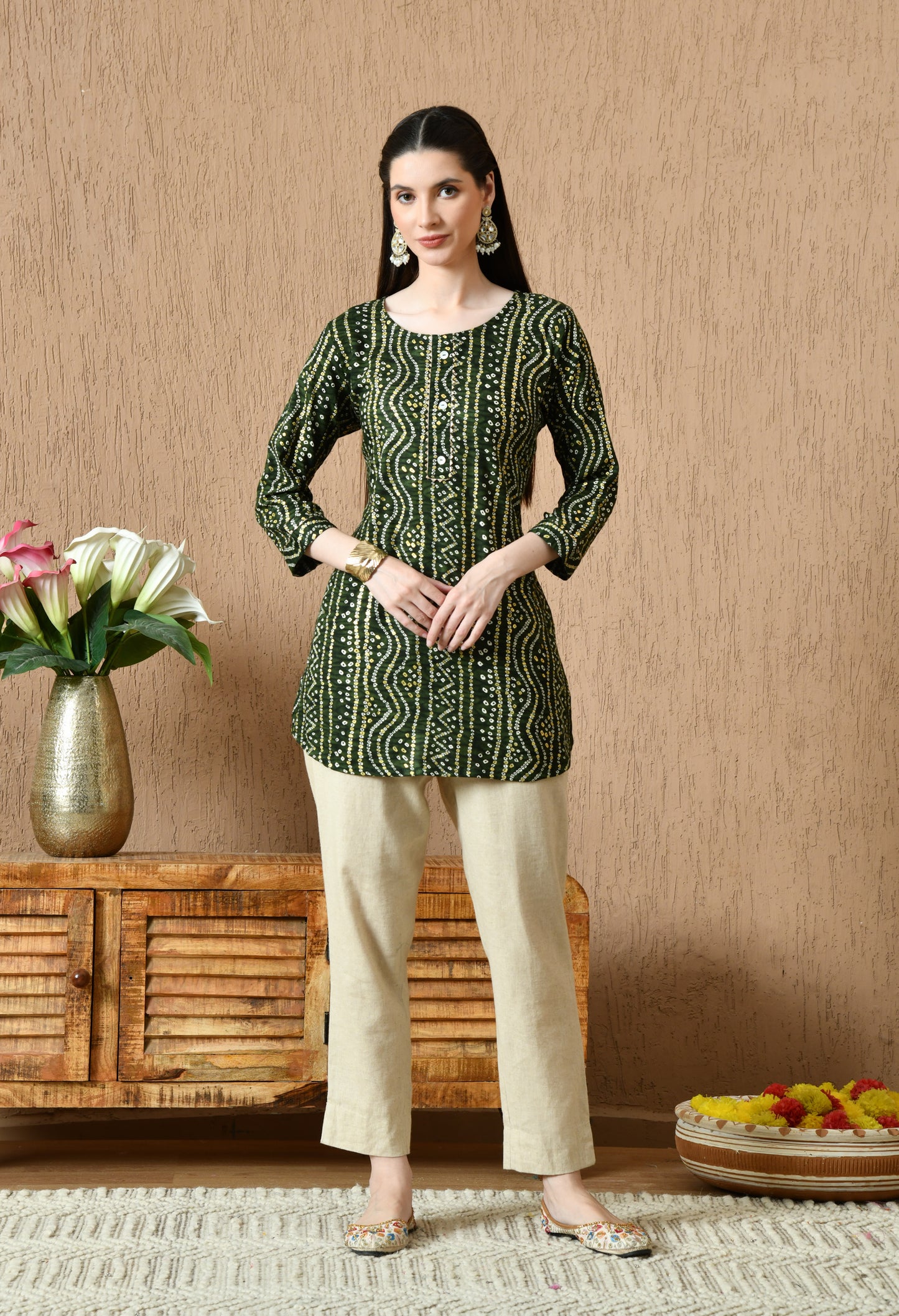 Round Neck Bandhani Printed Straight Kurti