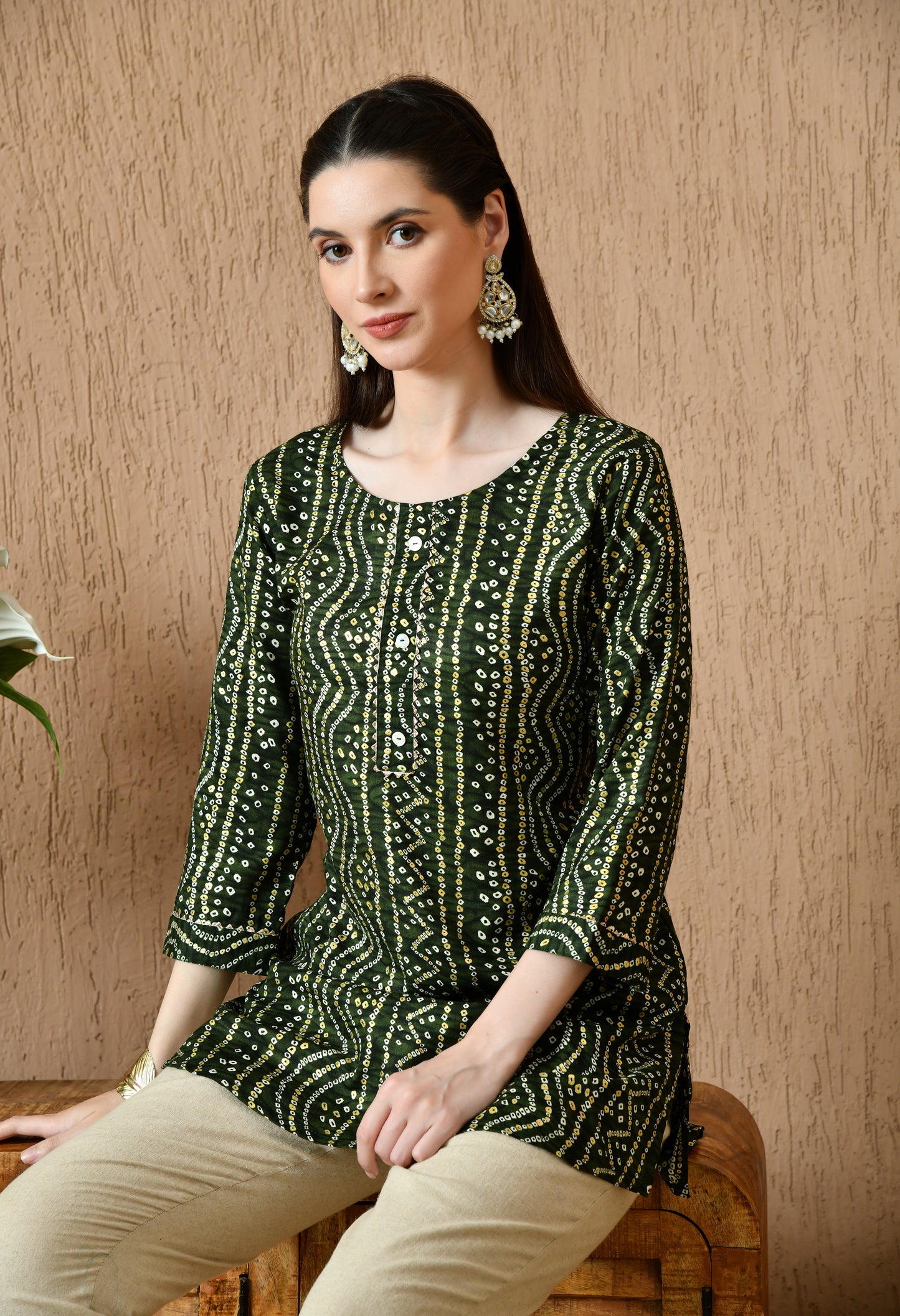 Round Neck Bandhani Printed Straight Kurti