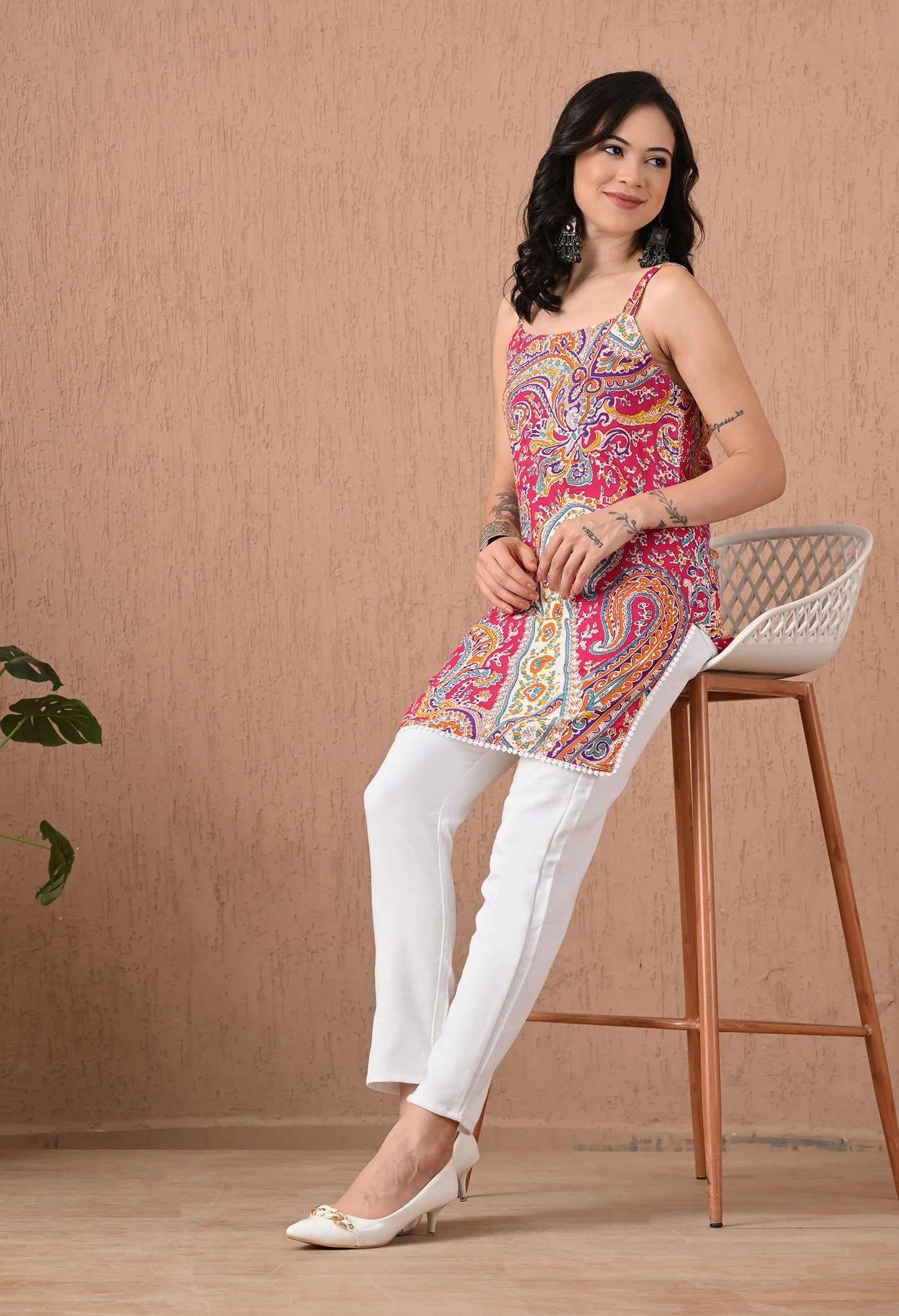 Ethnic MotifsPrinted Square Neck Kurti