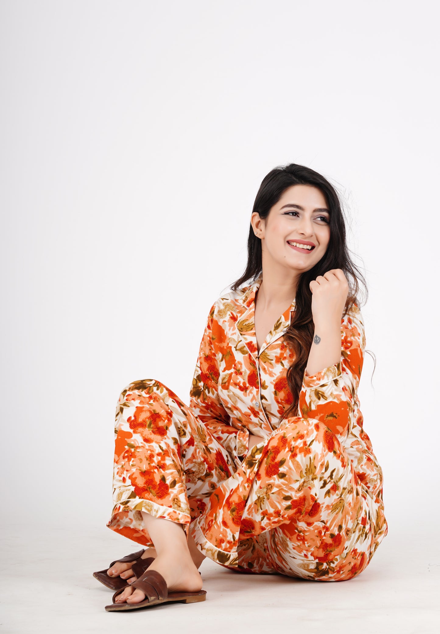 Floral Printed Lapeled Collar Shirt With Pyjama