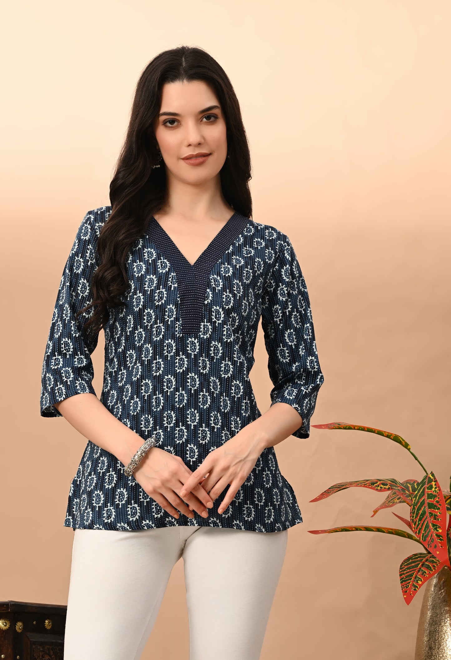 Floral Printed V-Neck Straight Short Pure Cotton Kurti