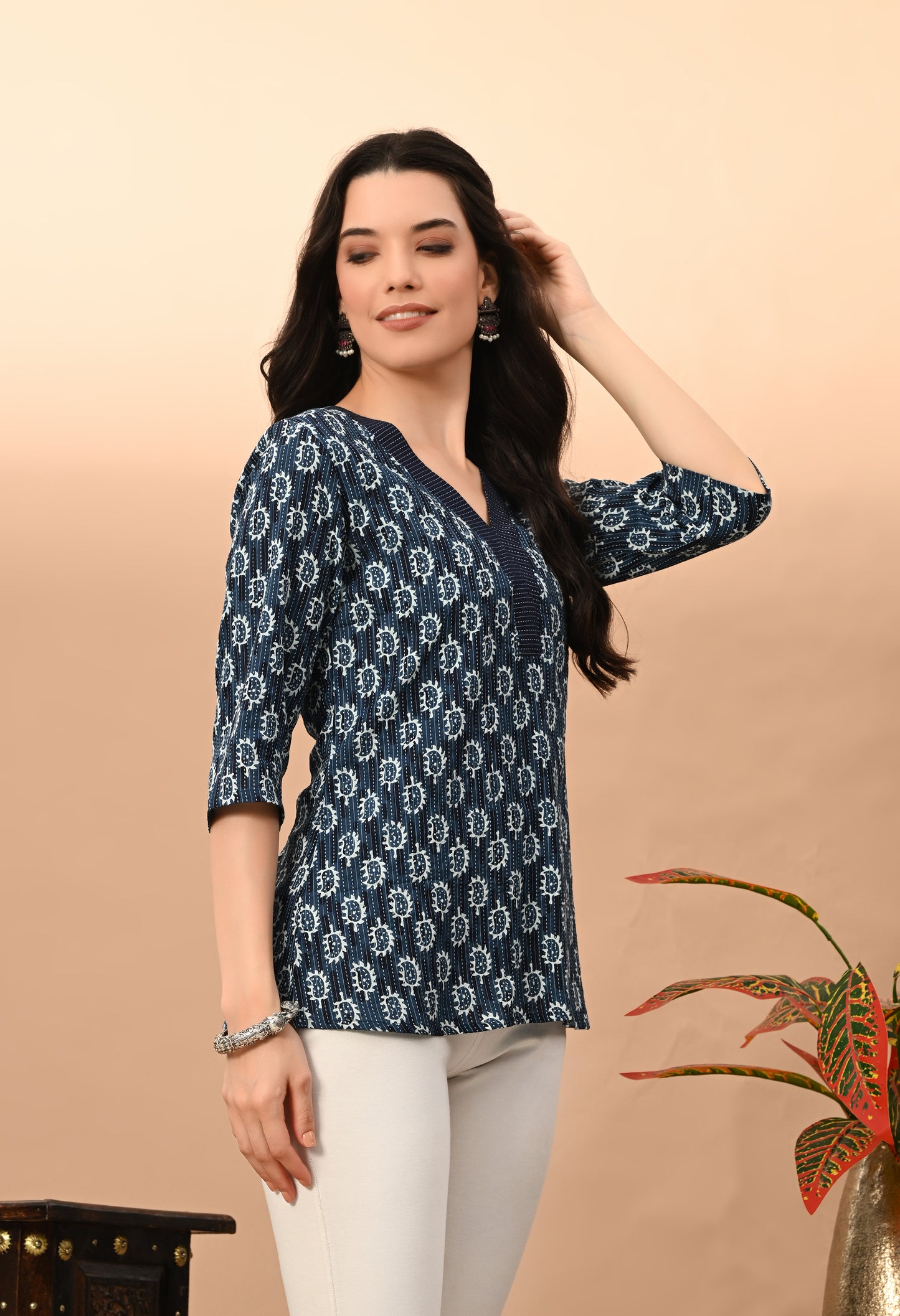 Floral Printed V-Neck Straight Short Pure Cotton Kurti