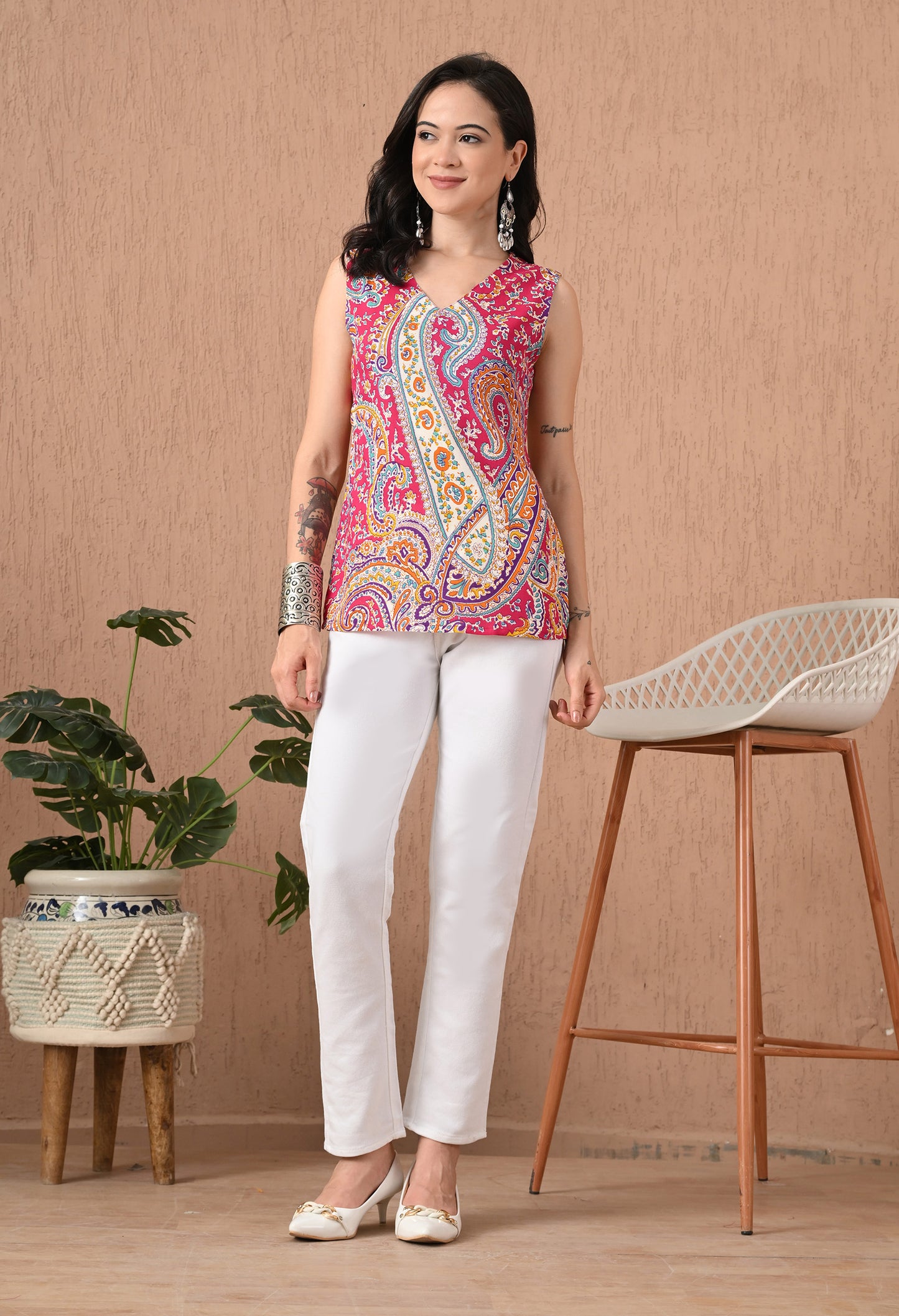 Paisley Printed V-Neck Pure Cotton Kurti