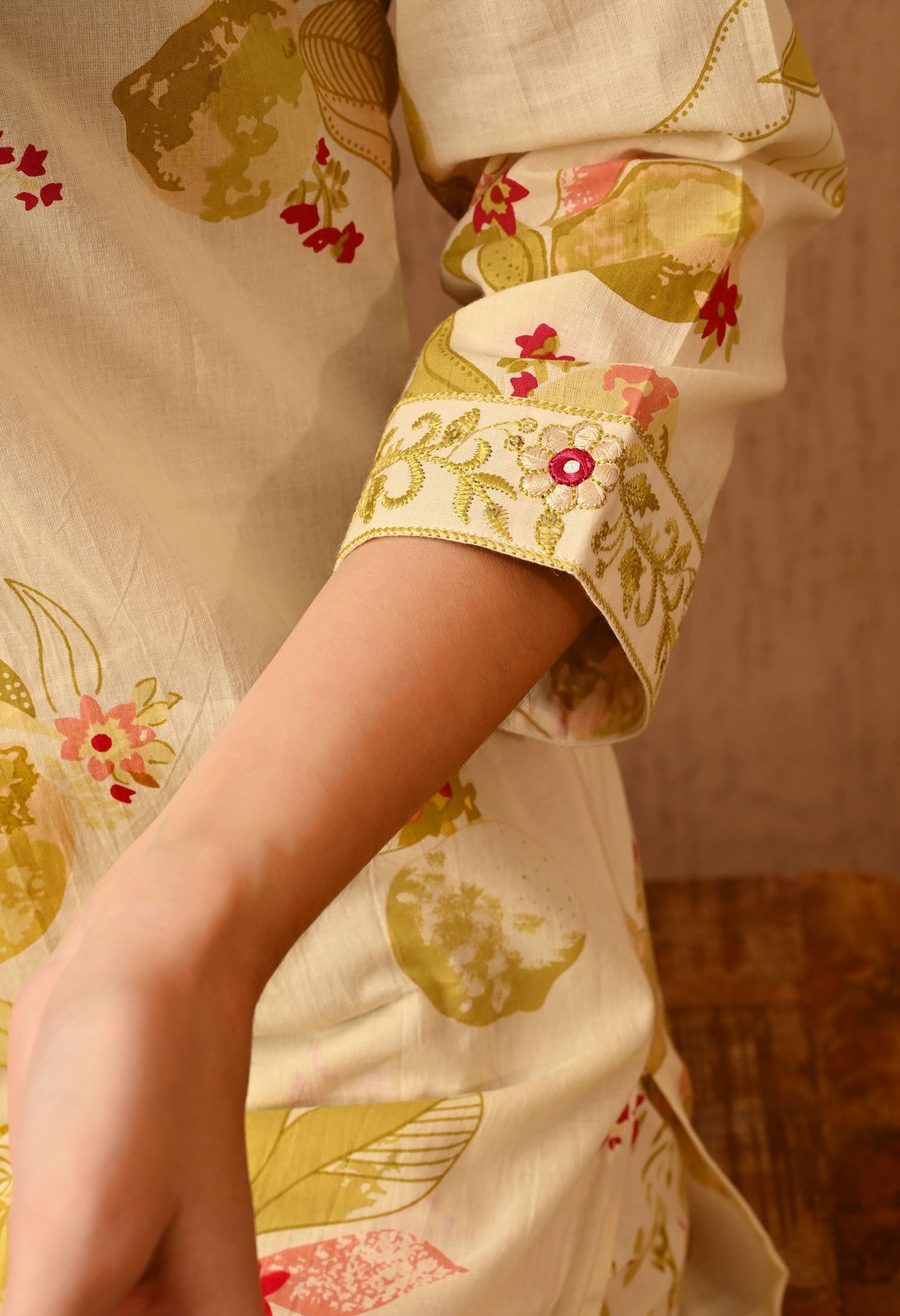 Floral Printed Regular Thread Work Pure Cotton Kurta Set With Dupatta