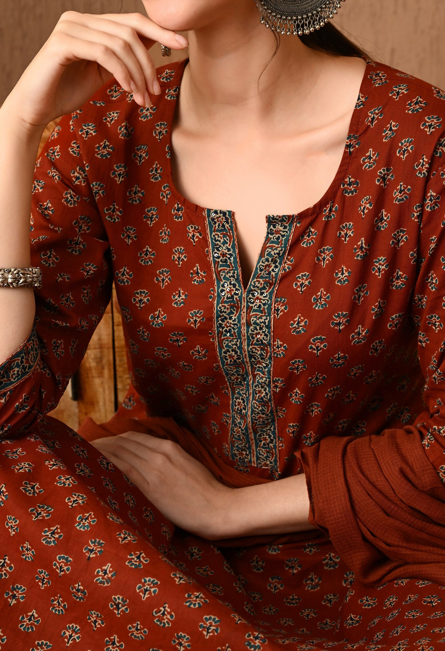 Floral Printed Regular Pure Cotton Kurta Set With Dupatta