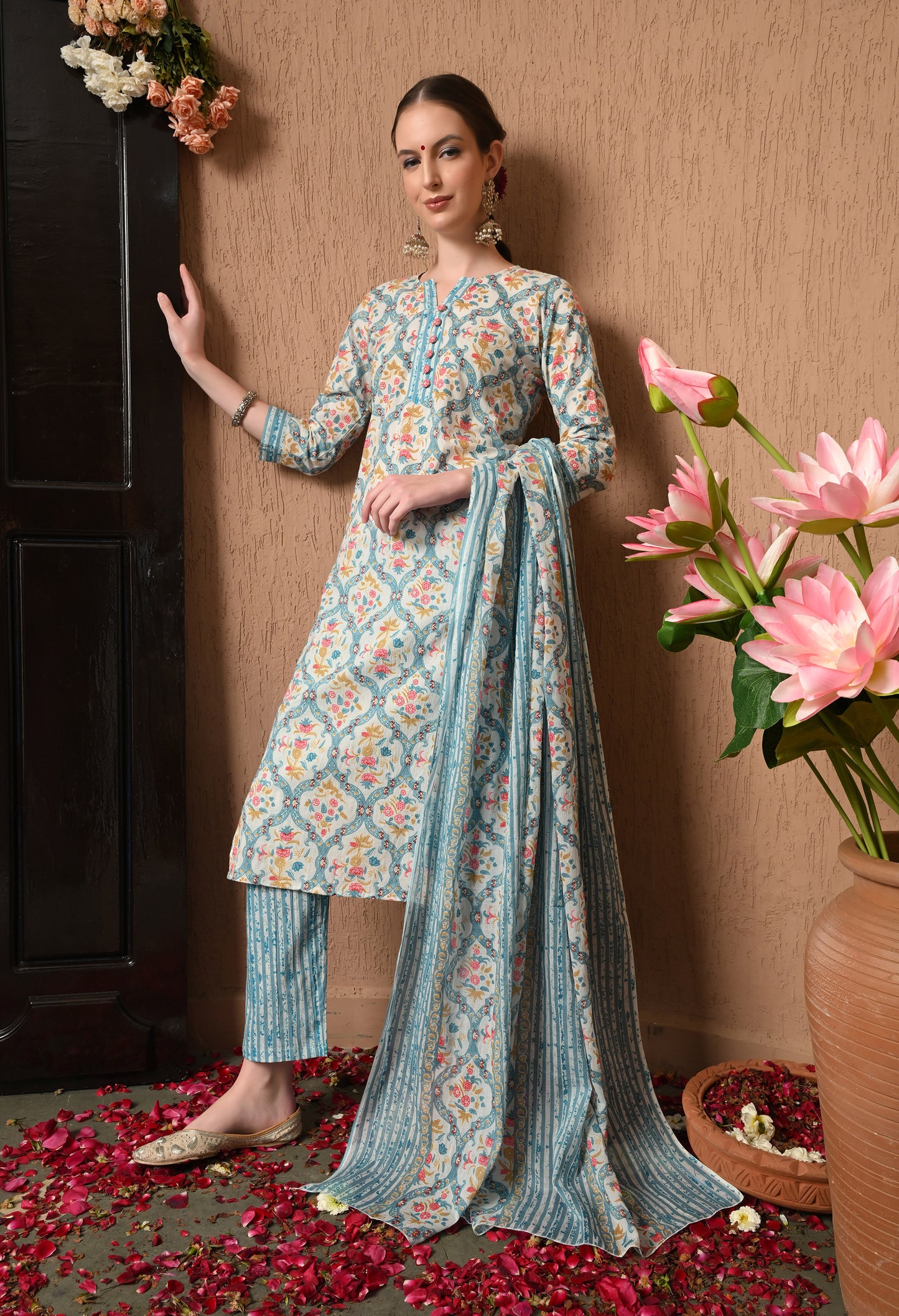 Floral Printed V-Neck Pure Cotton Kurta Set With Dupatta