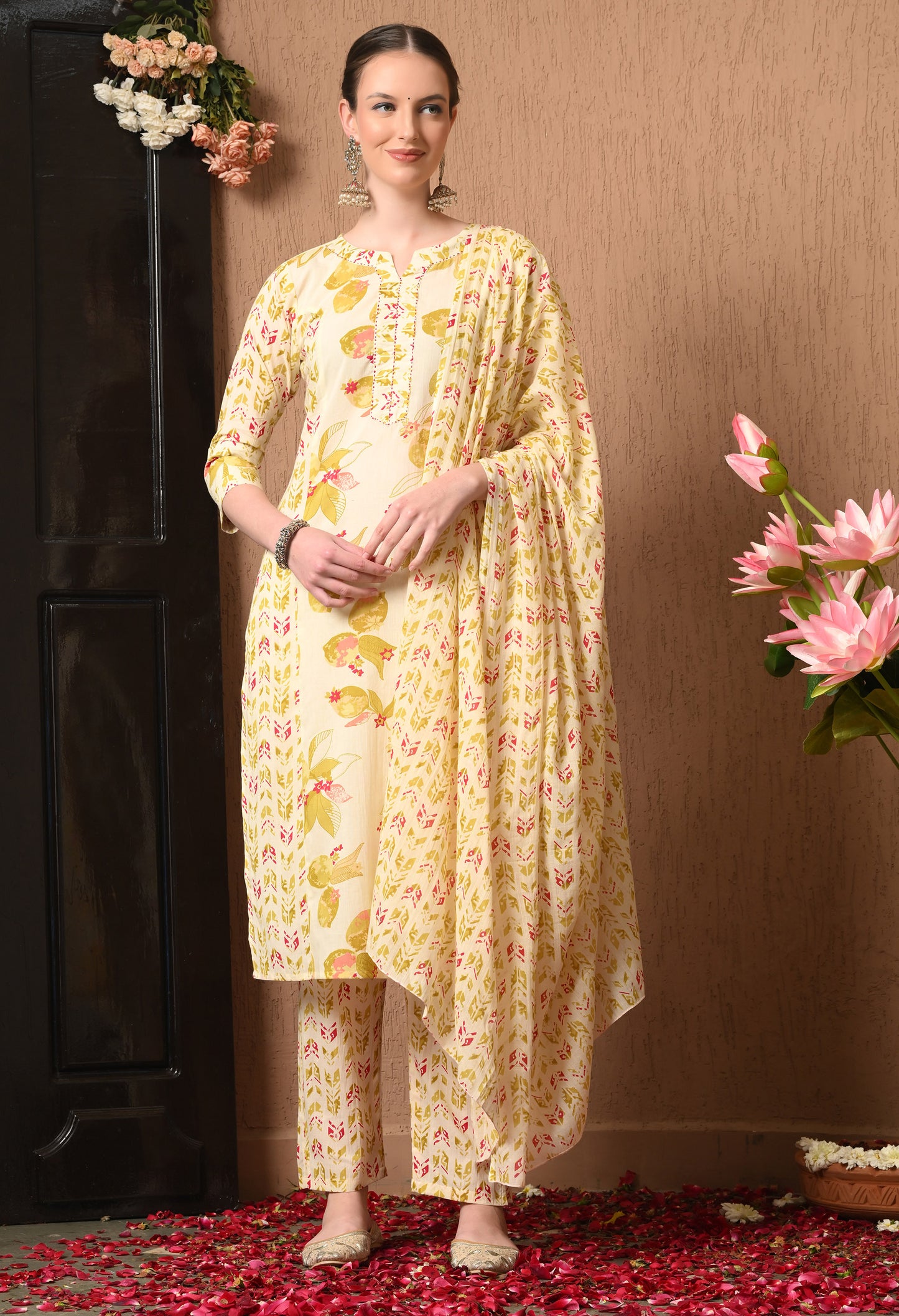 Floral Printed Kurta Pant Set with Dupatta