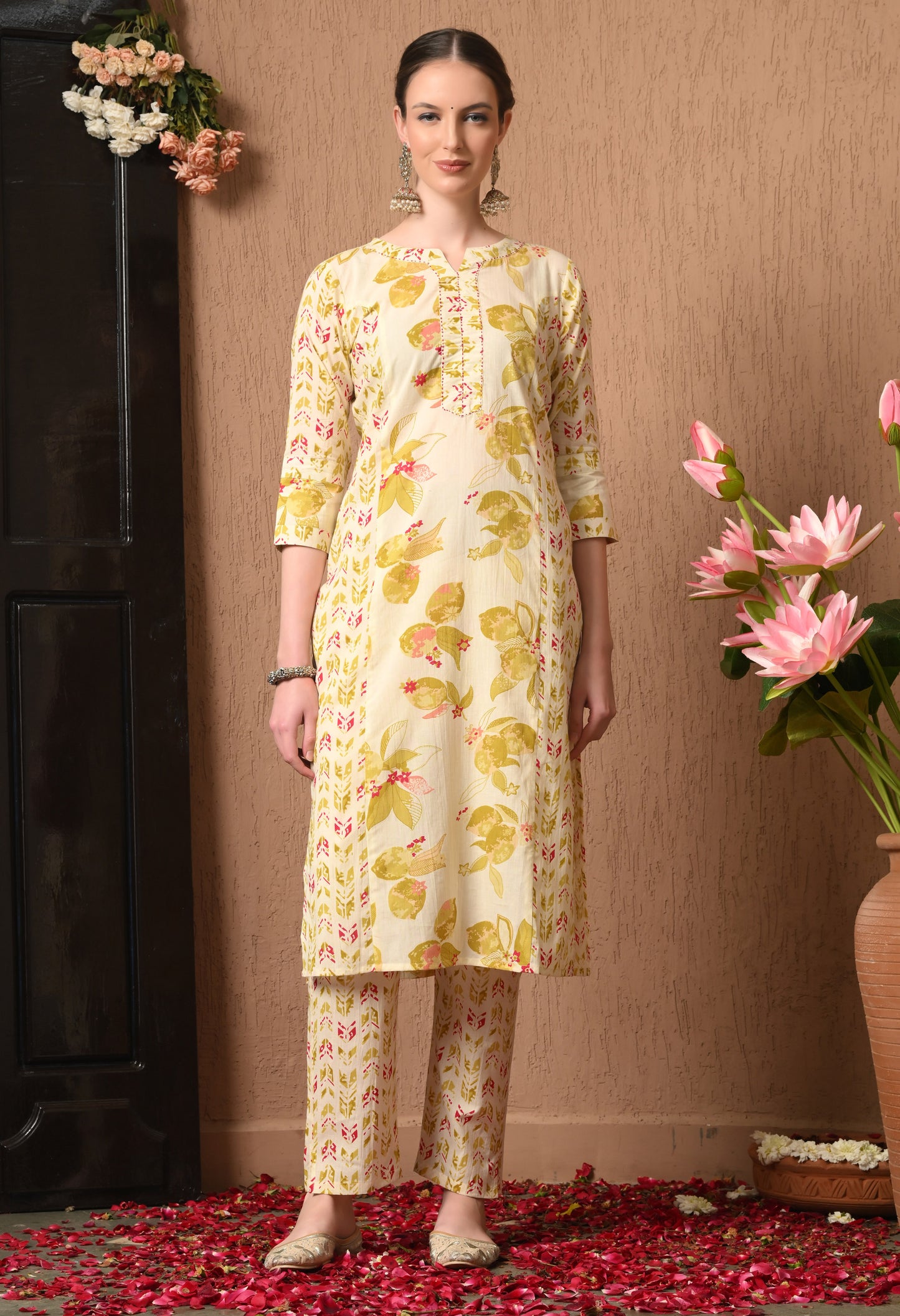 Floral Printed Kurta Pant Set with Dupatta