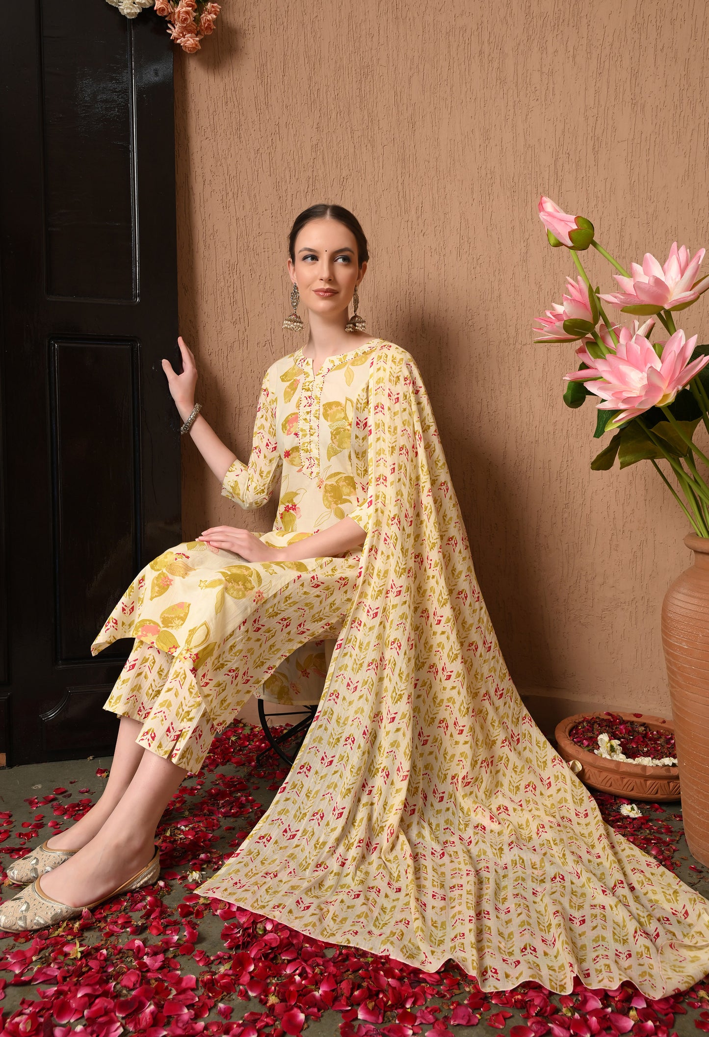 Floral Printed Kurta Pant Set with Dupatta