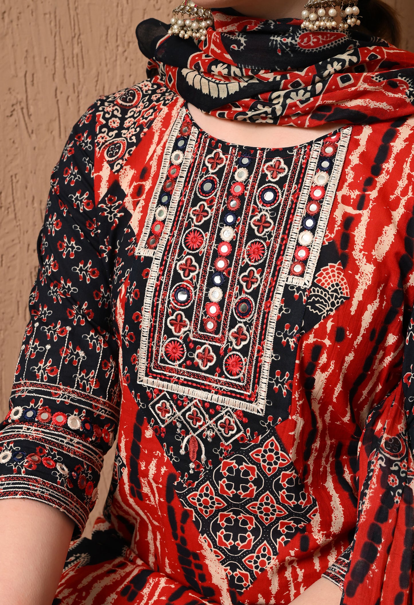 Paisley Printed Regular Mirror Work Cotton Kurta Set With Dupatta 