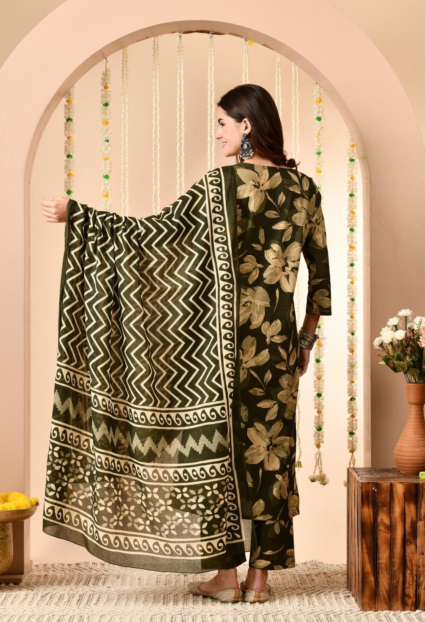 Floral Printed Regular Mirror Work Pure Cotton Kurta Set With Dupatta