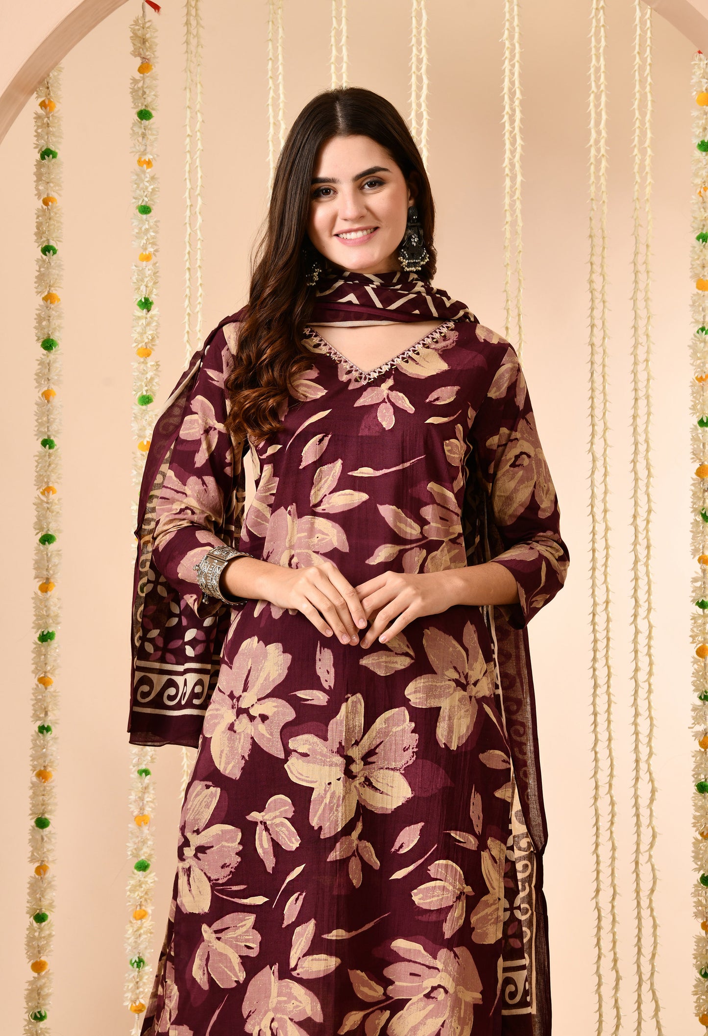 Floral Printed V-Neck Regular Pure Cotton Kurta Set With Dupatta